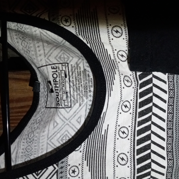 Tank top - Picture 3 of 5